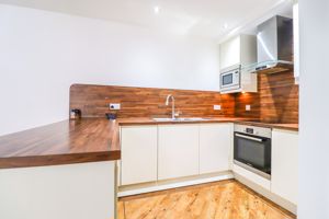 Kitchen- click for photo gallery